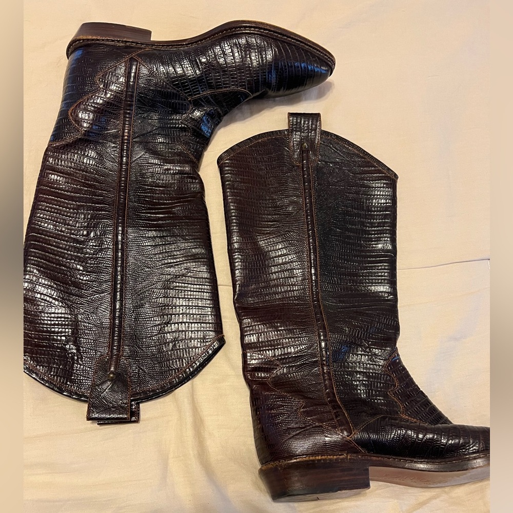 Brown Crocodile Pattern Leather Boots